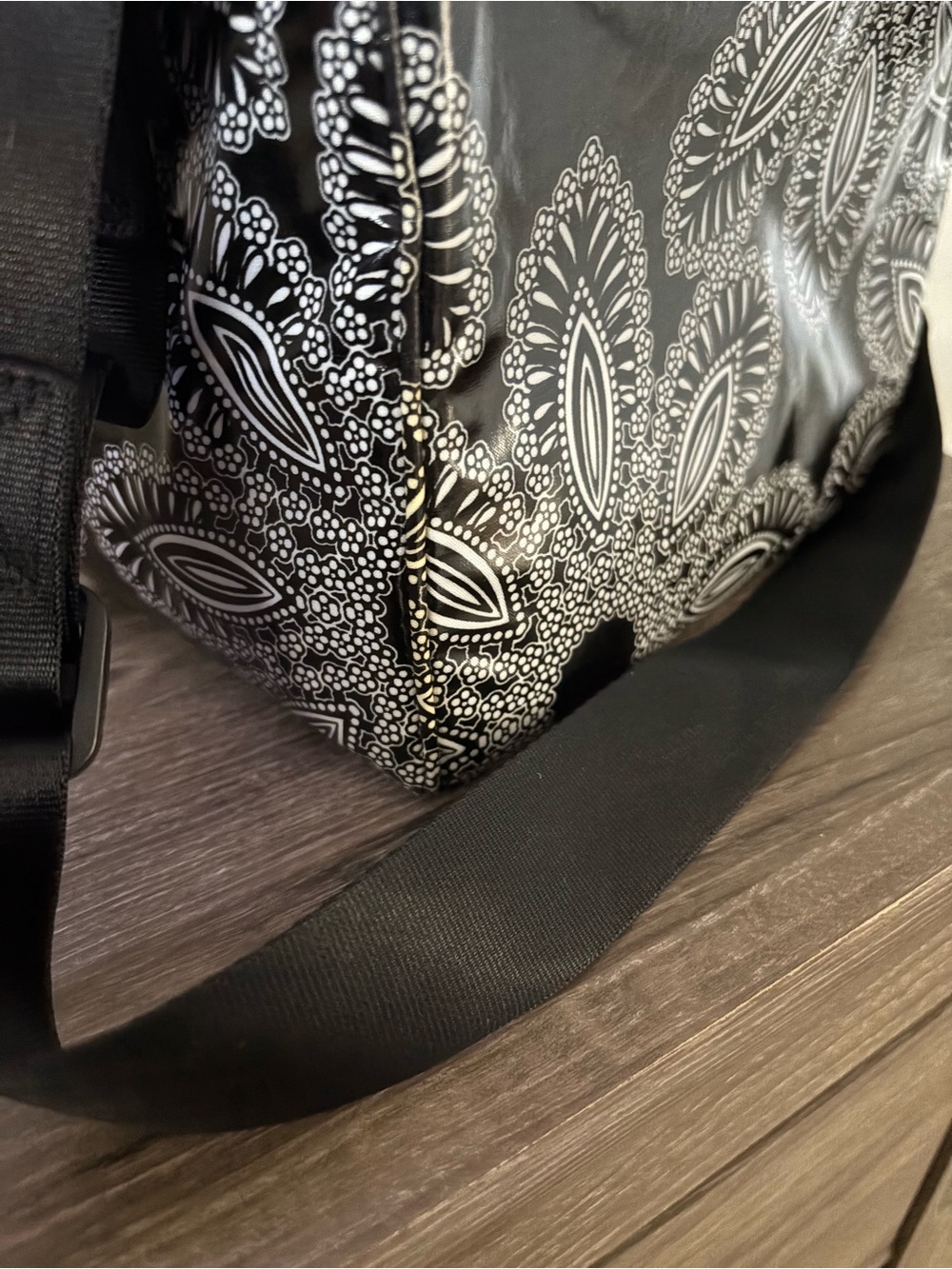 Vera Bradley Black & White Paisley Lunch Bag